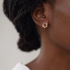 Zovu Studs Regular Yewo   