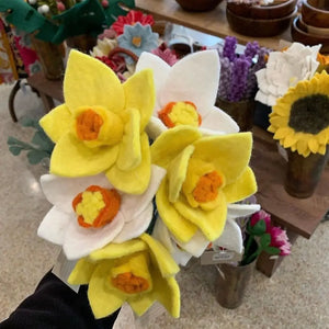 Felt Daffodil Flower White Global Goods Partners   