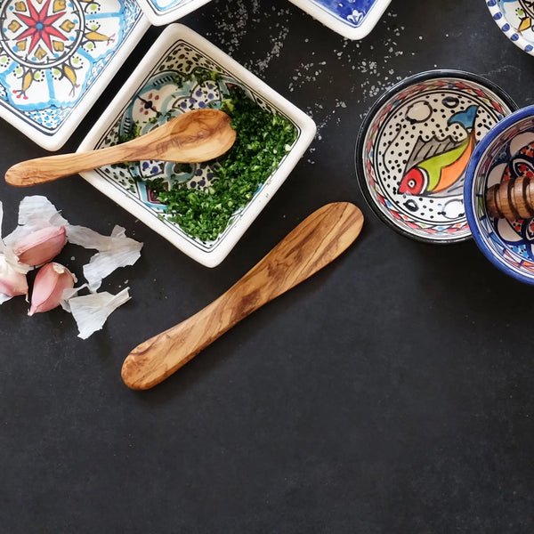 Olive Wood Round Spreader Sobremesa