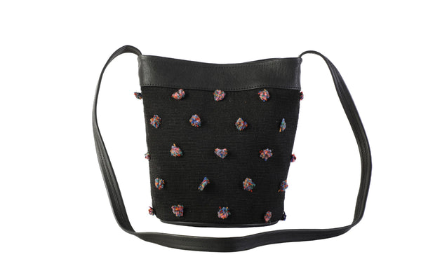 Inti Bucket Bag Jet Black/Brick Awamaki Multi/Black  