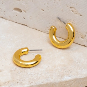 Classic Gold Hoop Earring Sarka & Cleo