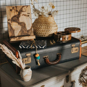 World Map Tablet and Book Stand Regular Matr Boomie   