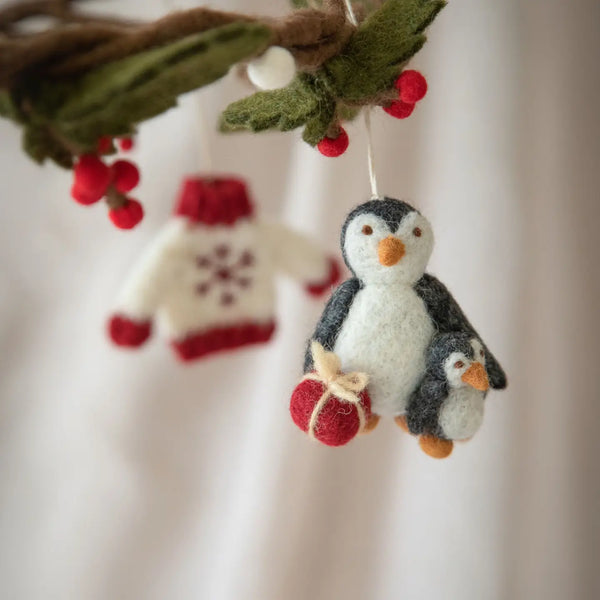 Penguin With Baby Ornament